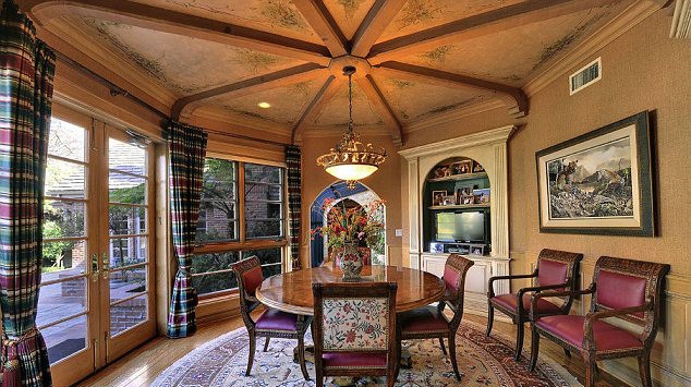 別墅裝修設(shè)計星布蘭妮上億豪宅