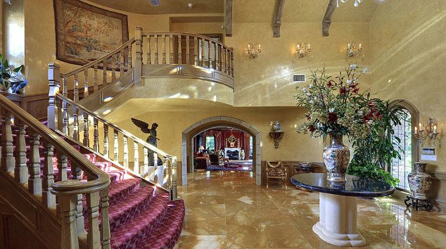 別墅裝修設(shè)計星布蘭妮上億豪宅